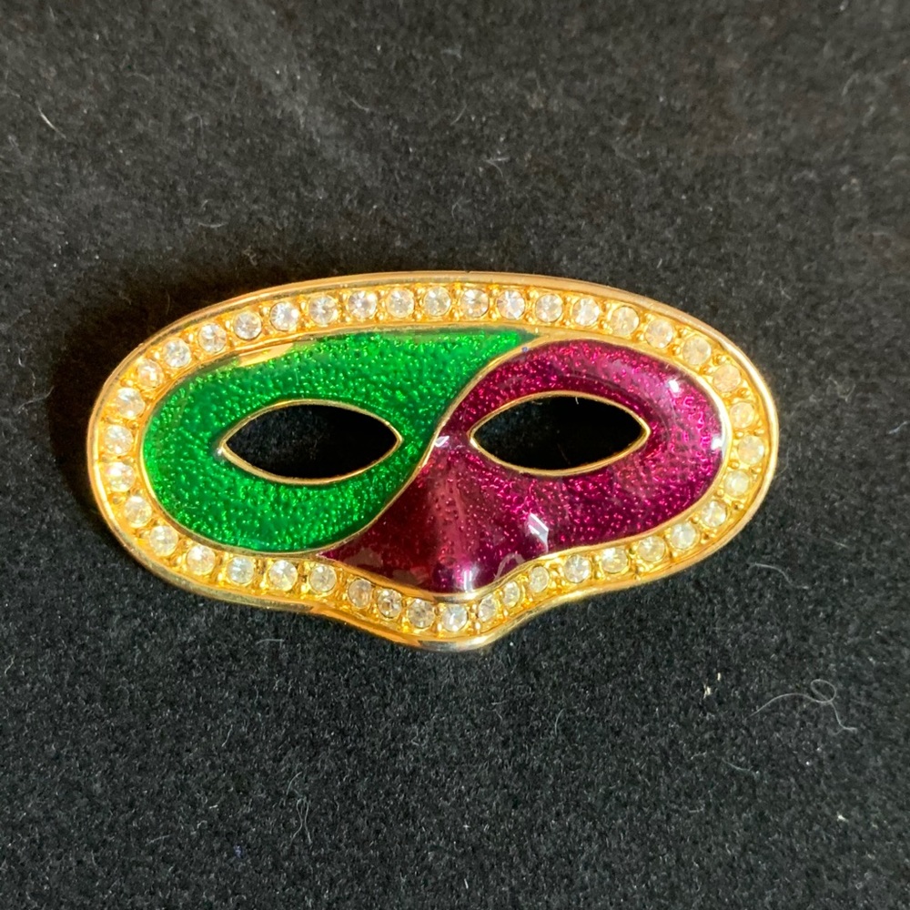 21020 Mardi Gras brooch